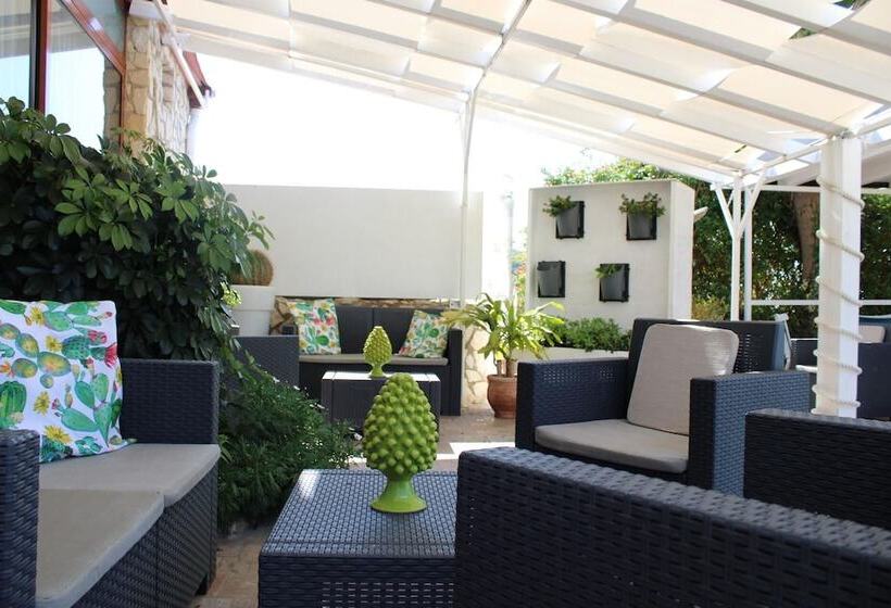 تختخواب و صبحانه La Corte Di Sofia