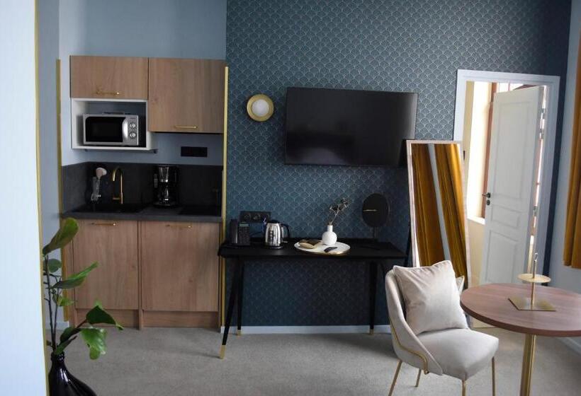 Domitys   Le Château De La Pilule