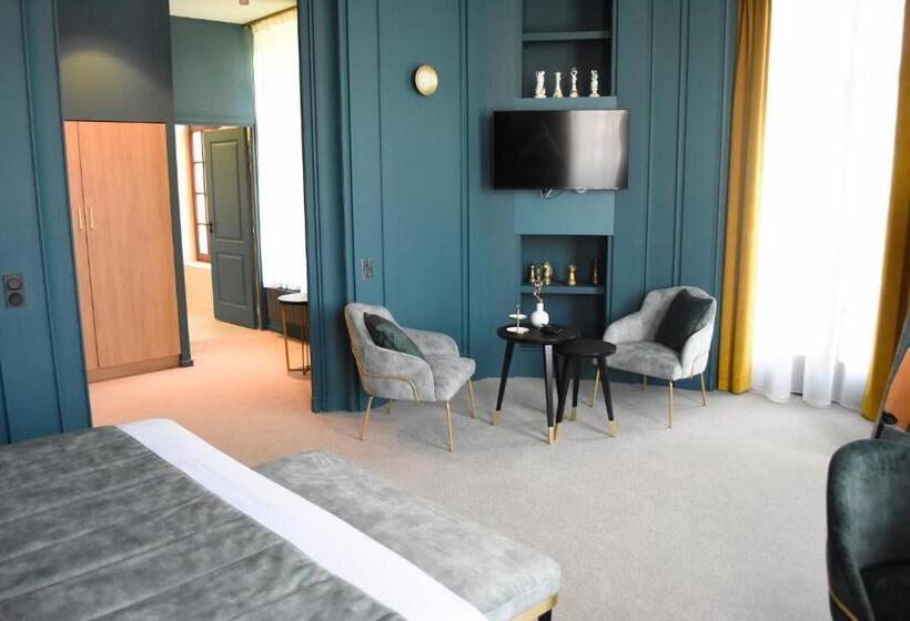 Domitys   Le Château De La Pilule