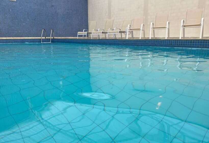 ホテル Balneário