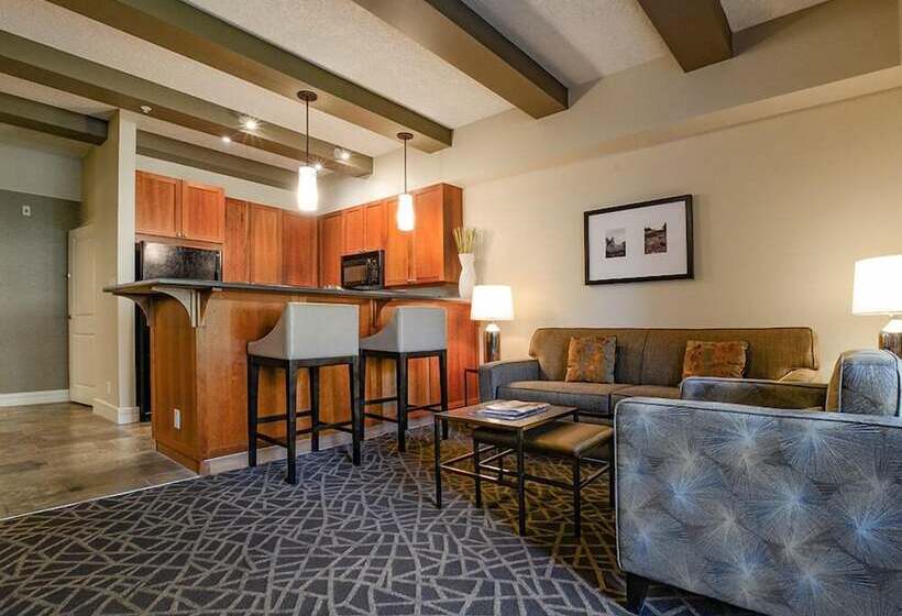 Fairways Hotel On The Mountain