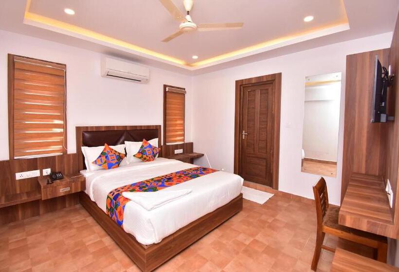Отель Orchid Suites Cochin