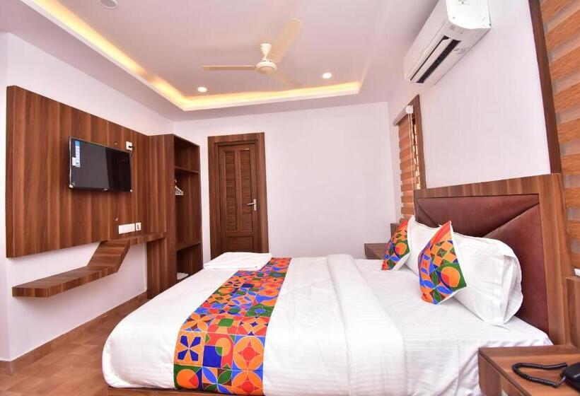 Отель Orchid Suites Cochin