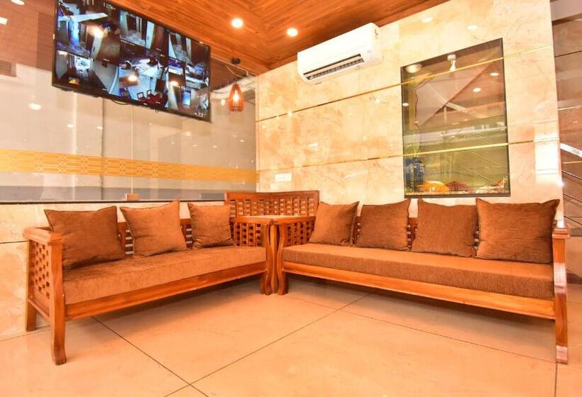 Отель Orchid Suites Cochin