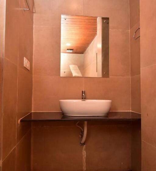 Отель Orchid Suites Cochin