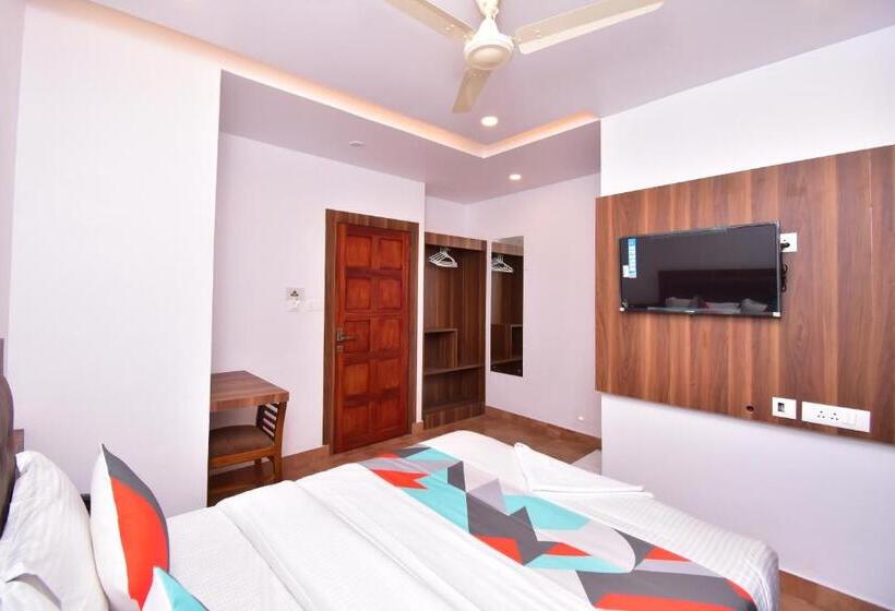 Отель Orchid Suites Cochin