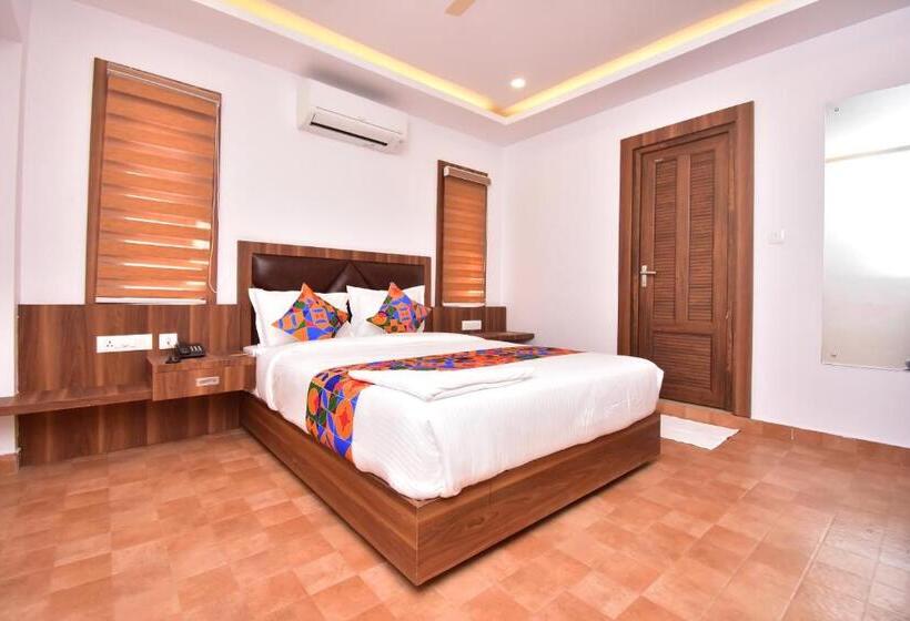 Отель Orchid Suites Cochin