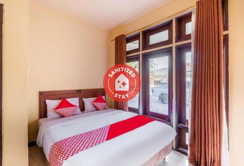 בית מלון כפרי Oyo 3107  Temindung