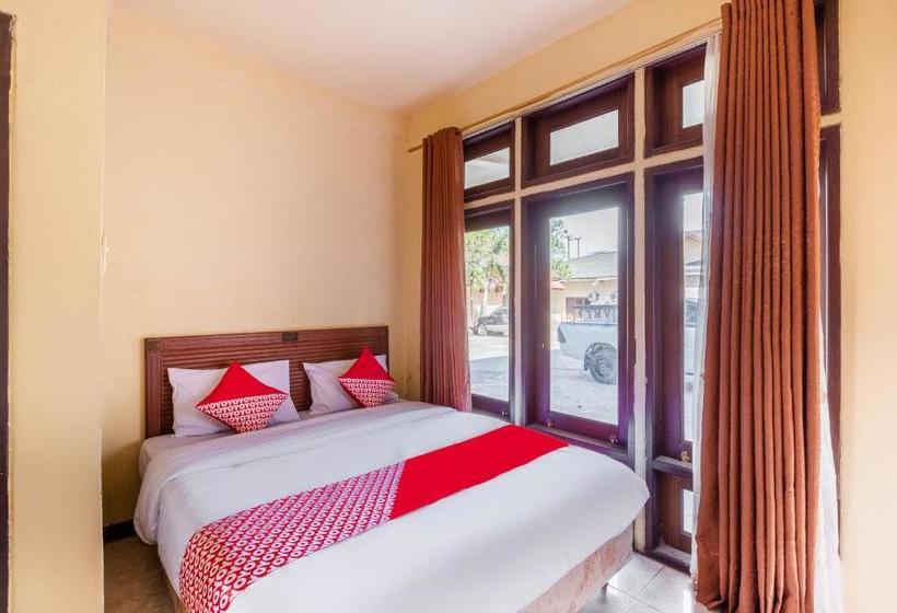 בית מלון כפרי Oyo 3107  Temindung