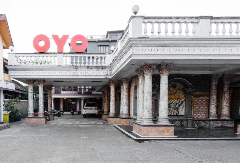 בית מלון כפרי Oyo 3107  Temindung