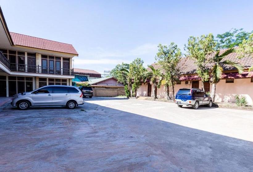 בית מלון כפרי Oyo 3107  Temindung