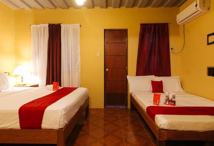 هتل Reddoorz Plus At Malabag Silang  Vaccinated Staff