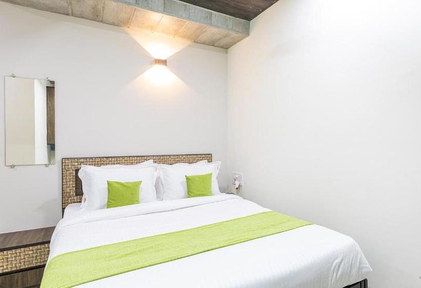 酒店 Saras Residency