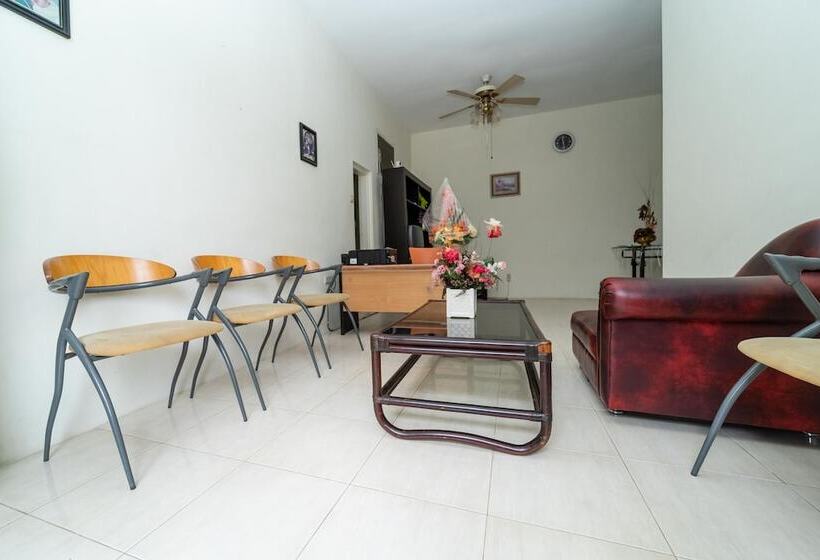 ペンション Koolkost Female Syariah Near Smak Kolese Santo Yusup