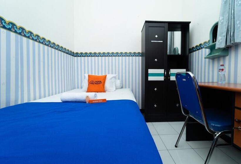 ペンション Koolkost Female Syariah Near Smak Kolese Santo Yusup