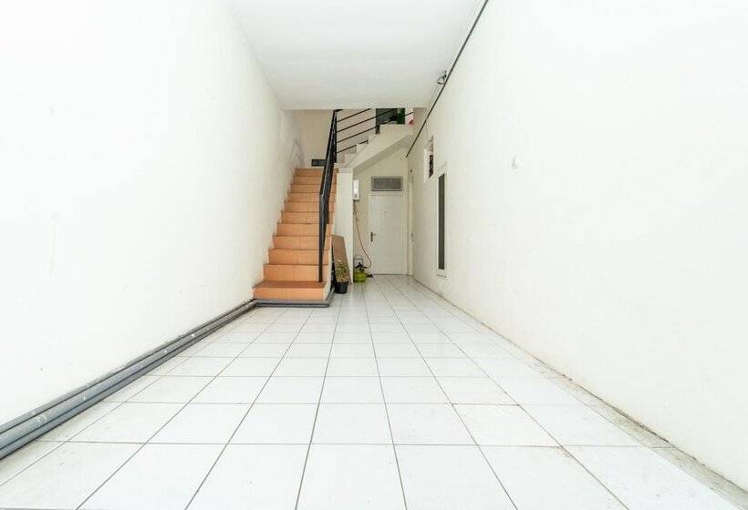 ペンション Koolkost Female Syariah Near Smak Kolese Santo Yusup