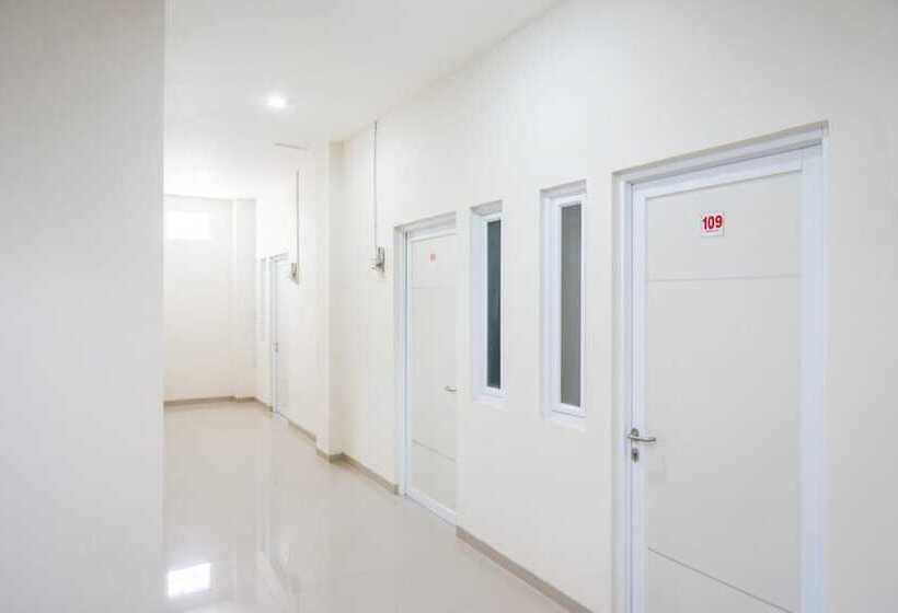 膳宿费 Reddoorz Near Pacific Mall Tegal 2