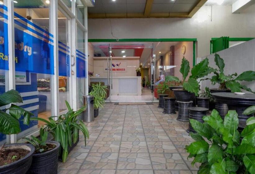 Reddoorz Syariah @ Hotel Wisma Indonesia Kendari