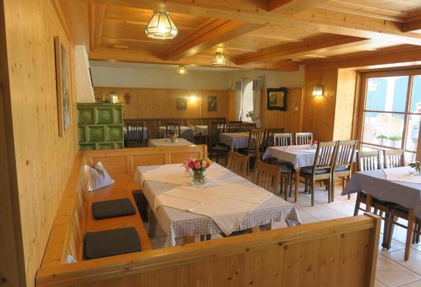 ユースホステル Gasthof Tiroler Hof