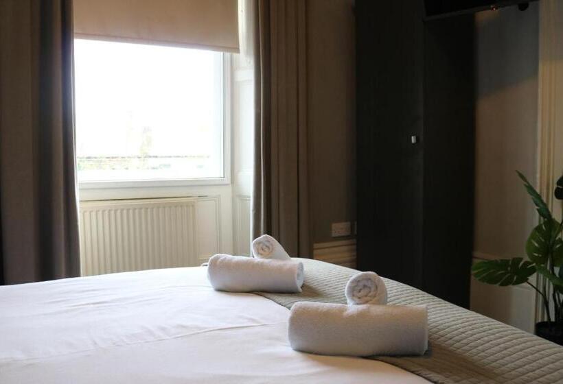 Общежитие Norfolk Arms