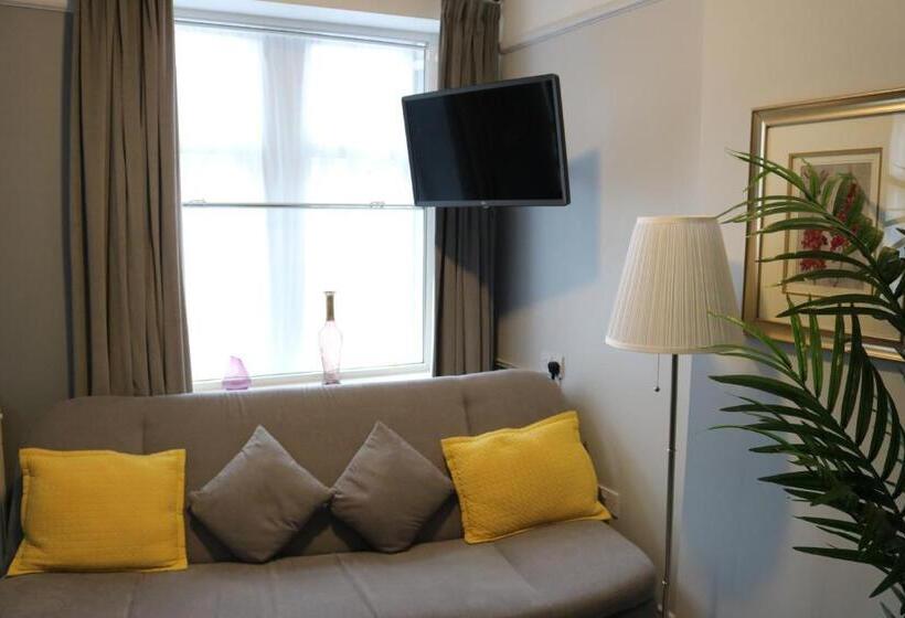 Общежитие Norfolk Arms