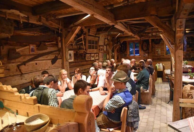 בית מלון כפרי Gasthof Zacherlbräu