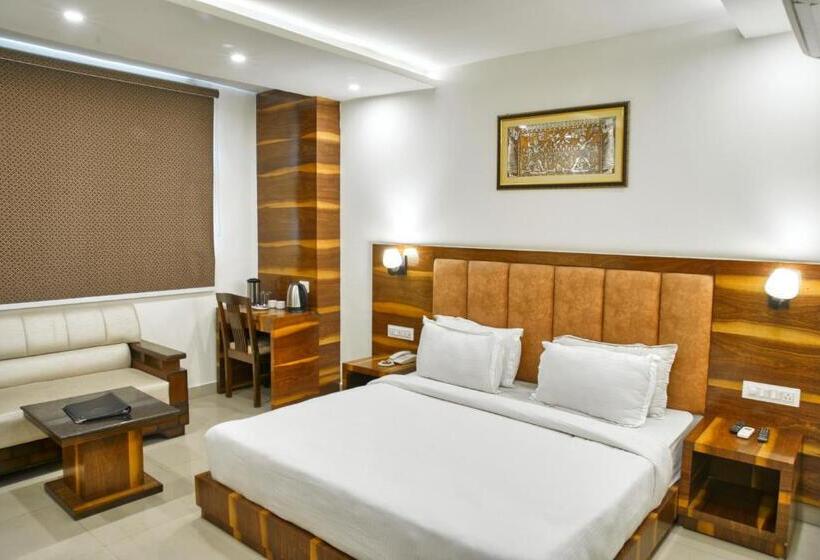 Hotel Height View Residency