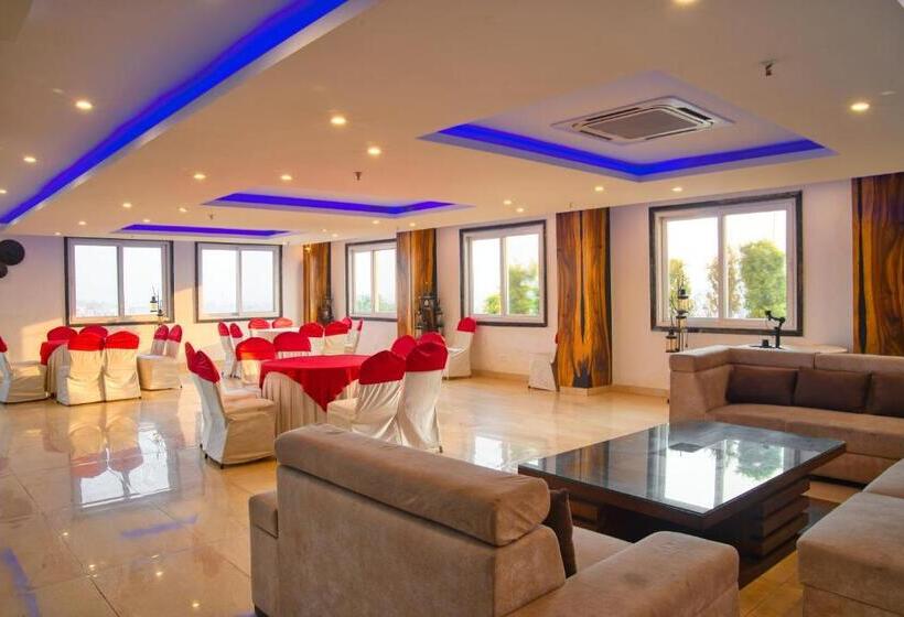 Hotel Height View Residency