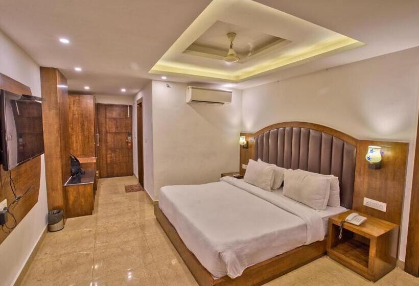 Hotel Height View Residency