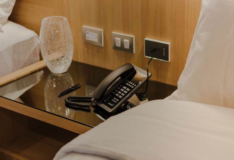 호텔 Kavia Monterrey