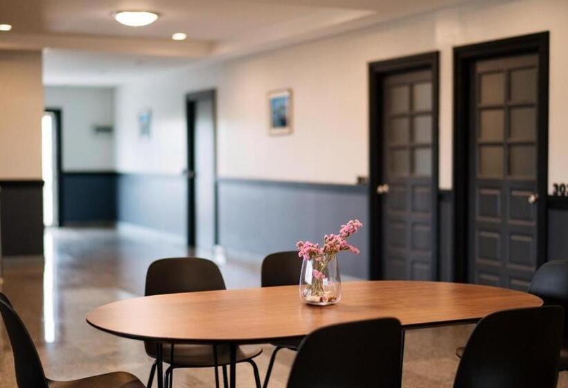 Nara Hotel Restaurant And Bar