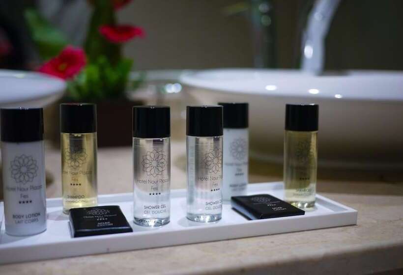 בית מלון כפרי Nour Plazza