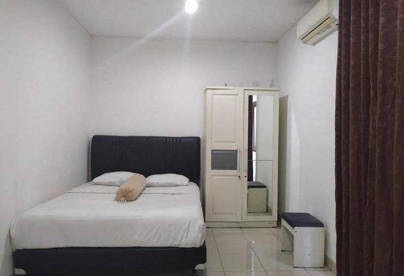 هتل Graha Ht Sumantri Mitra Reddoorz