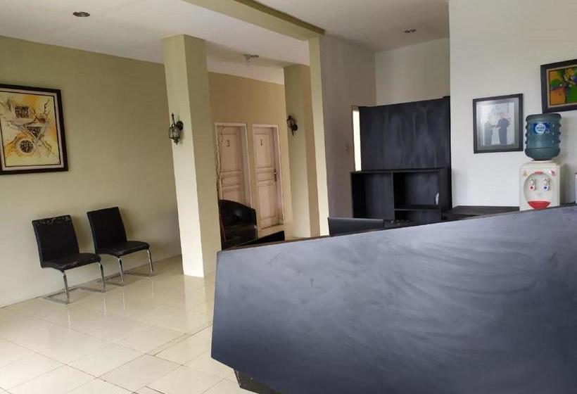 בית מלון כפרי Graha Ht Sumantri Mitra Reddoorz