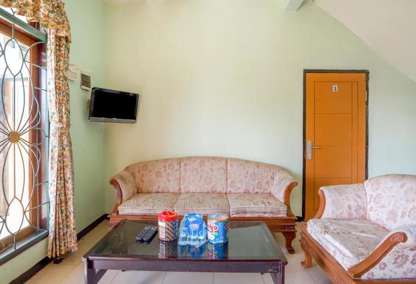 فندق Oyo 3030 Sindangsari Guest House