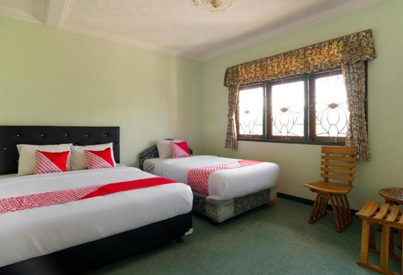 فندق Oyo 3030 Sindangsari Guest House