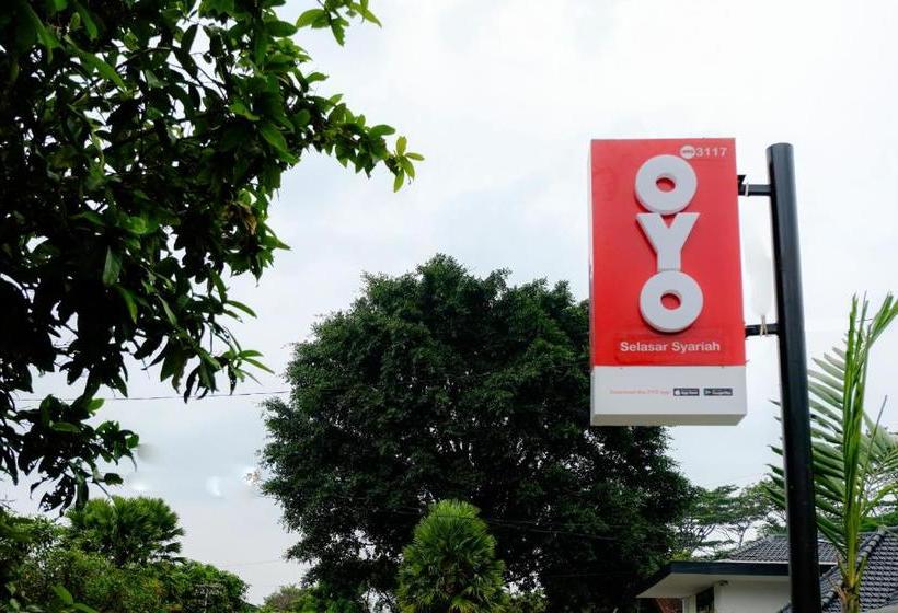 Отель Oyo 3117 Residence Selasar Syariah