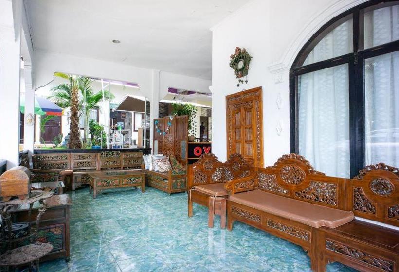 هتل Oyo 3139 Naya Guest House Syariah