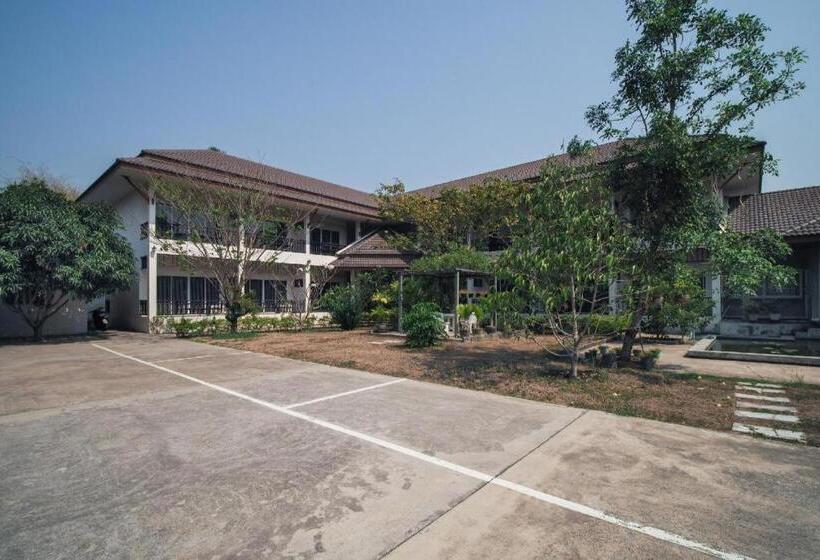 فندق Oyo 662 Malee Bunga