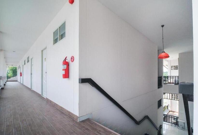 فندق Oyo 662 Malee Bunga