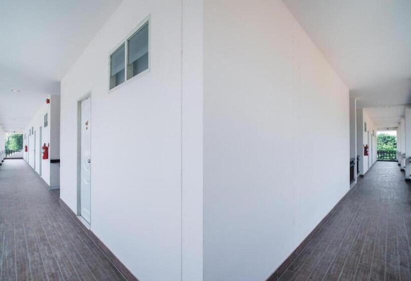 فندق Oyo 662 Malee Bunga