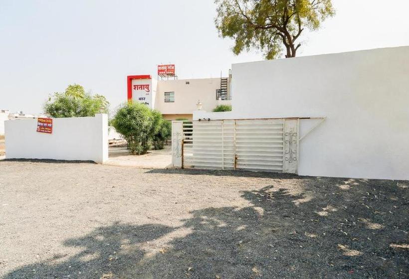 فندق Oyo 69468 Shatayu Lodge And Family Restaurant