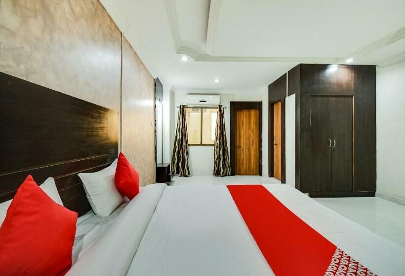 Отель Oyo 69719  Paradise