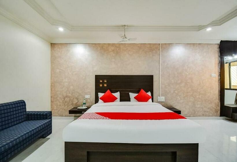 Отель Oyo 69719  Paradise