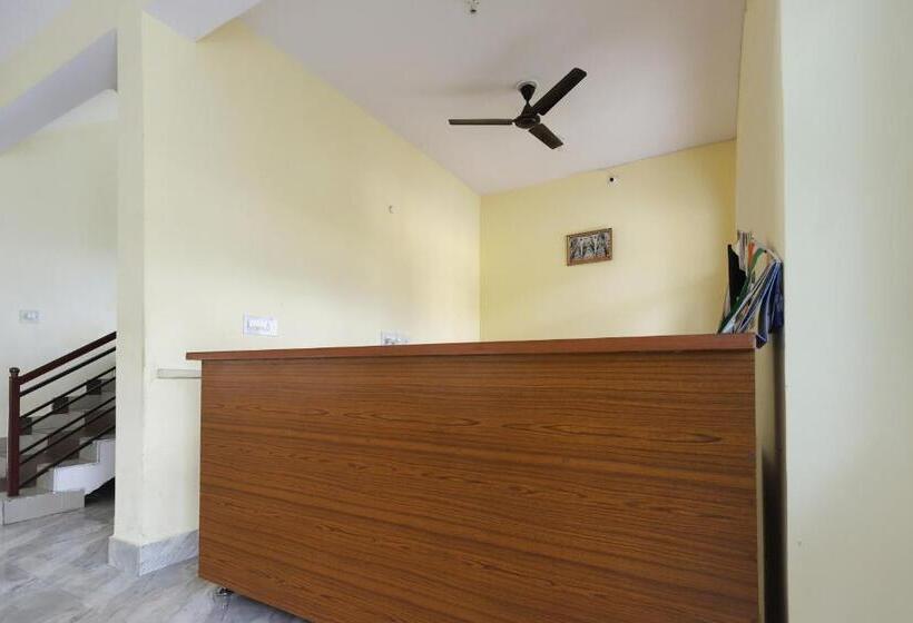 فندق Oyo 70414 Rudra