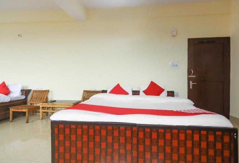 فندق Oyo 70414 Rudra