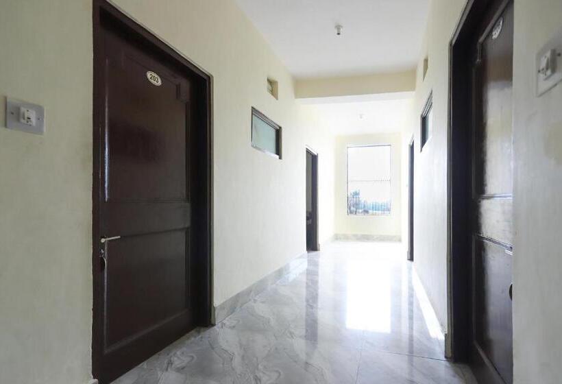 فندق Oyo 70414 Rudra