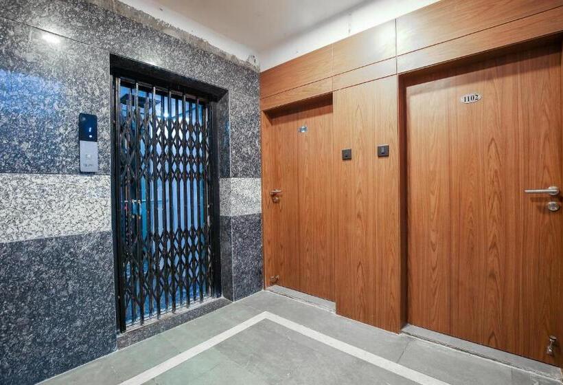 호텔 Oyo 70540  Greenacre