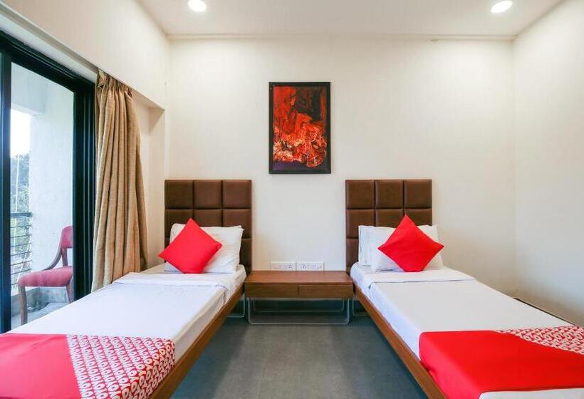 호텔 Oyo 70540  Greenacre