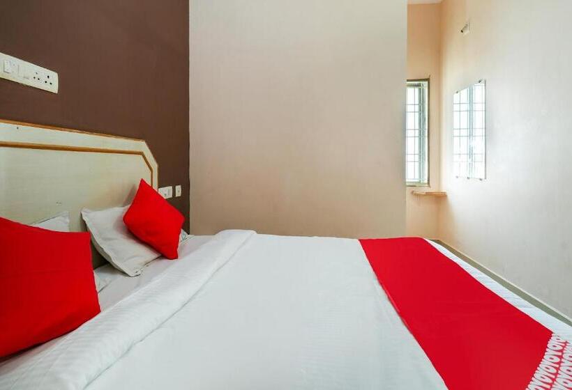 酒店 Oyo 70557 Royal Pride